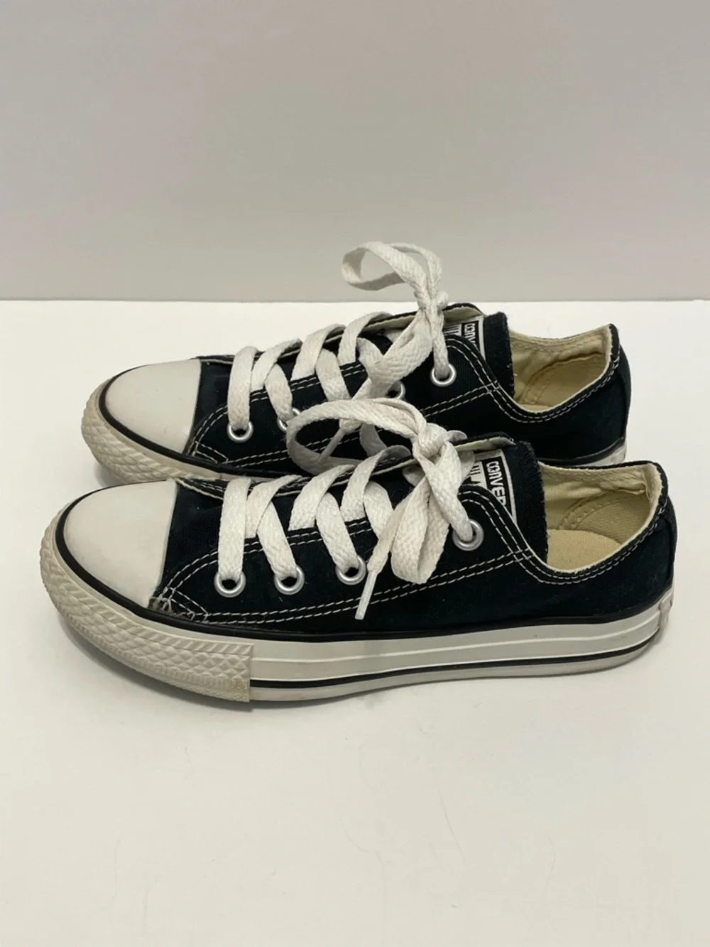 Converse All Star Chuck Taylor Classic Low Top Kids Sneakers Youth Size 12 Black